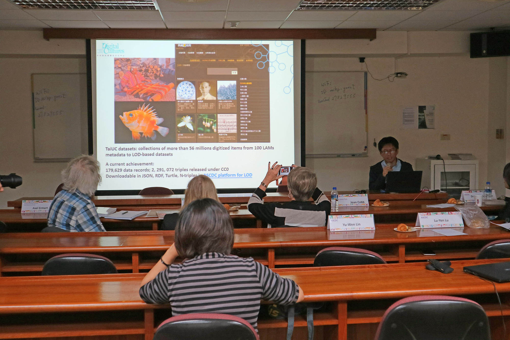 Lu-yen Lu, member of the Center's LOD Lab, on the Center's LOD project.