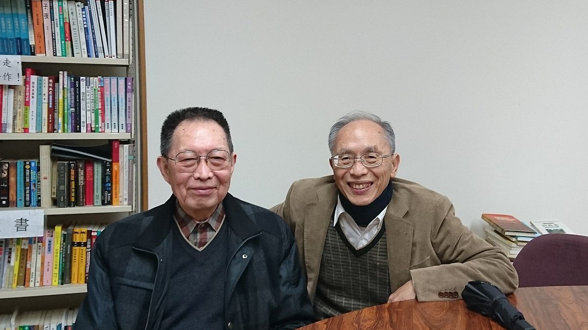 作者黃寬重與謝清俊教授（左）合影。（照片提供／顧秋芬）
