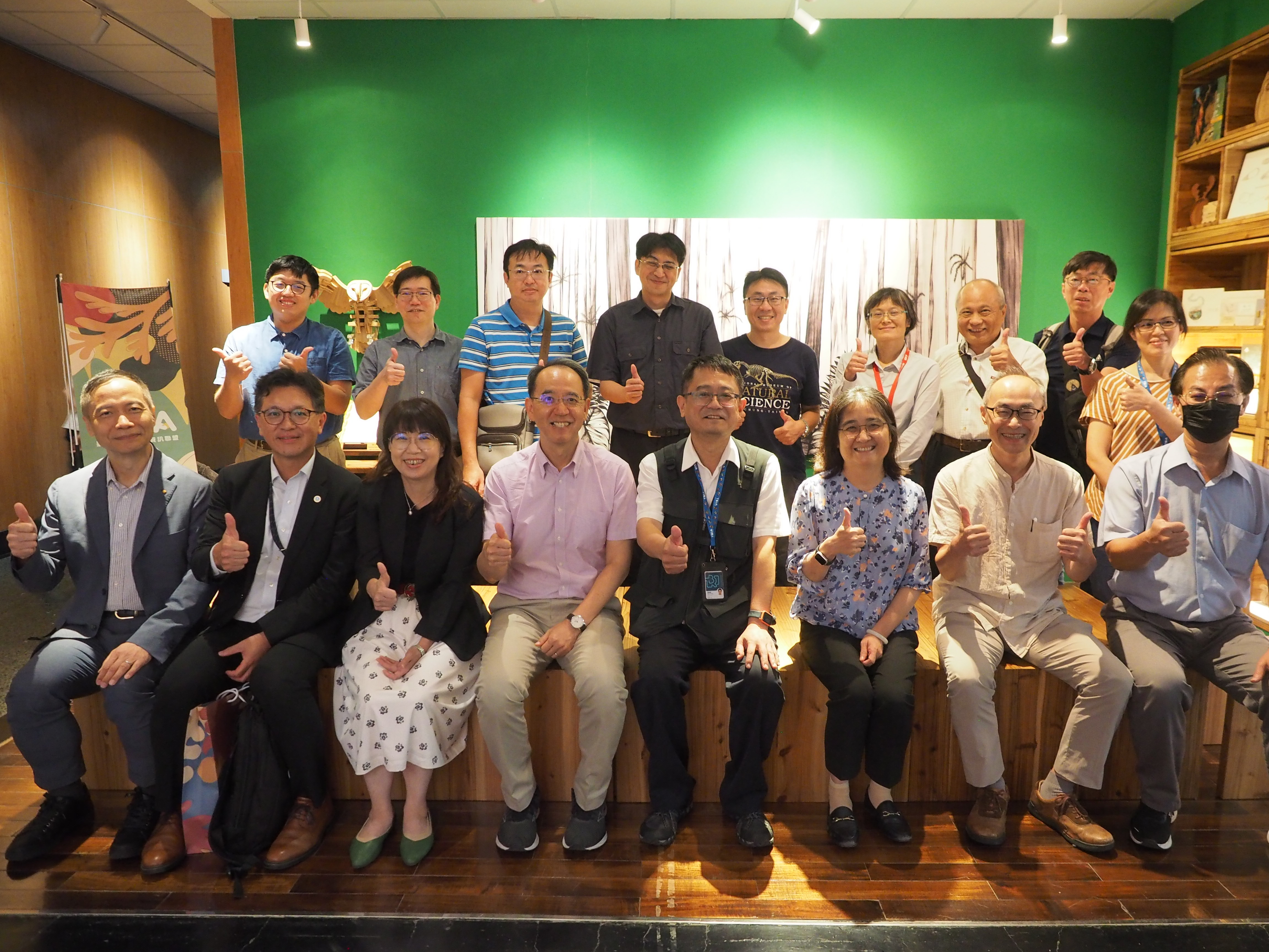 臺灣生物多樣性資訊聯盟(TBIA)委員會成員合影|照片提供：TBIA秘書處，CC BY 4.0